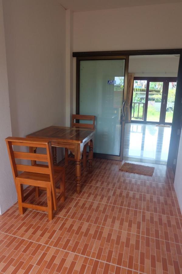 Phumin Apartment Ko Lanta エクステリア 写真